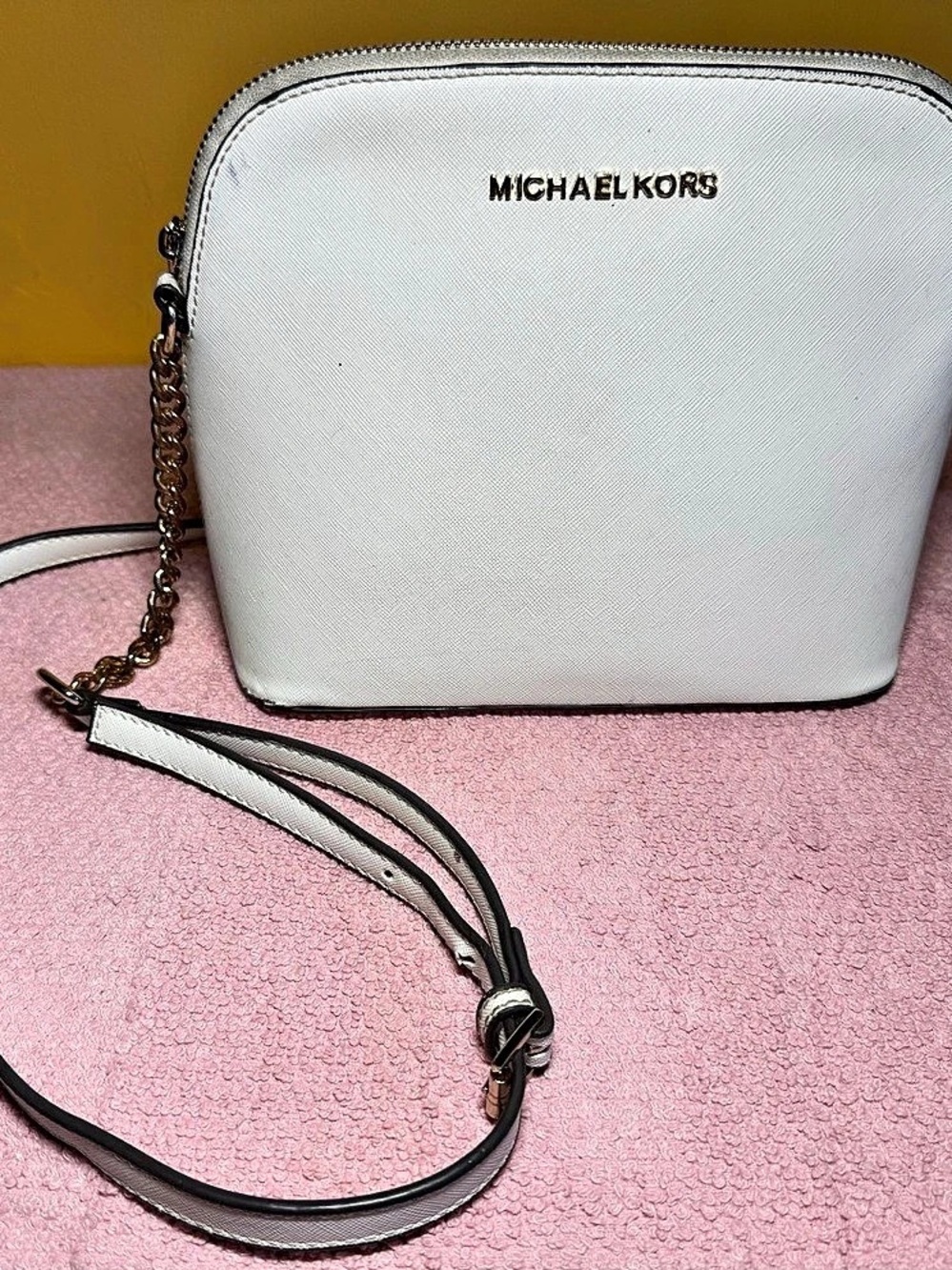 Michael Kors Jet Set Travel Medium Dome Crossbody Bag White & Brown